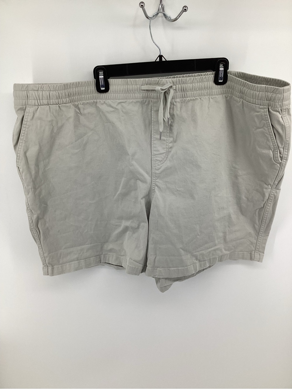 Lands End Drawstring Shorts in Light Khaki
